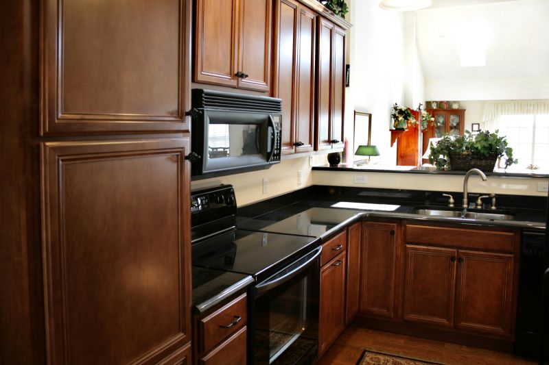 Oak Cabinet Remodeling in Dayton, OH
